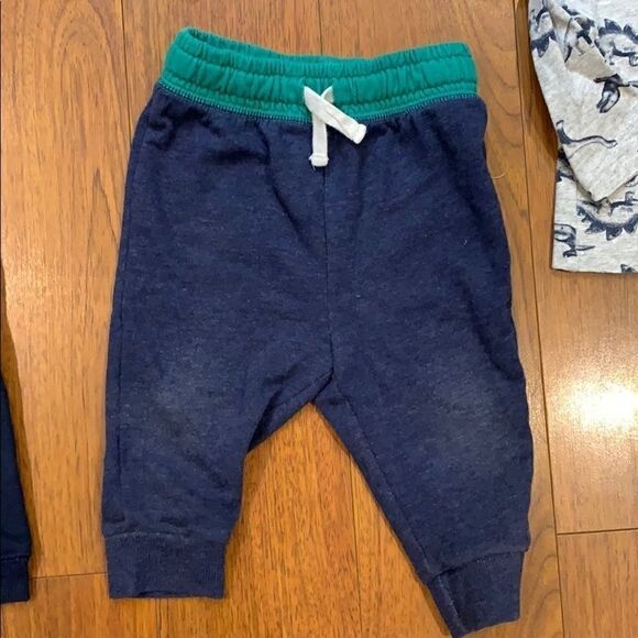 12 Months Bundle of 7. Gently Used. - Picture 8 of 8